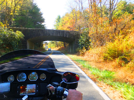 Start of Blue Ridge Parkway in North Carolina - Thumbnail