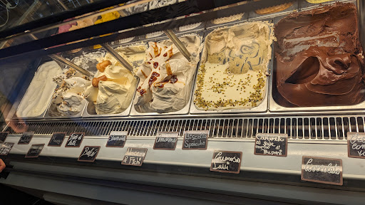 Laví • Officina del Gelato - Thumbnail