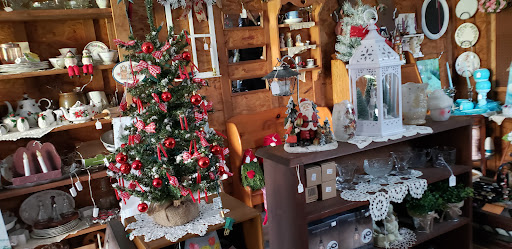 Smith's Antiques and Crafts