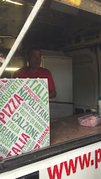 Photo n°2 de Pizza Flo, food truck événementiel à Anizy-le-Grand (Pizzas à emporter)