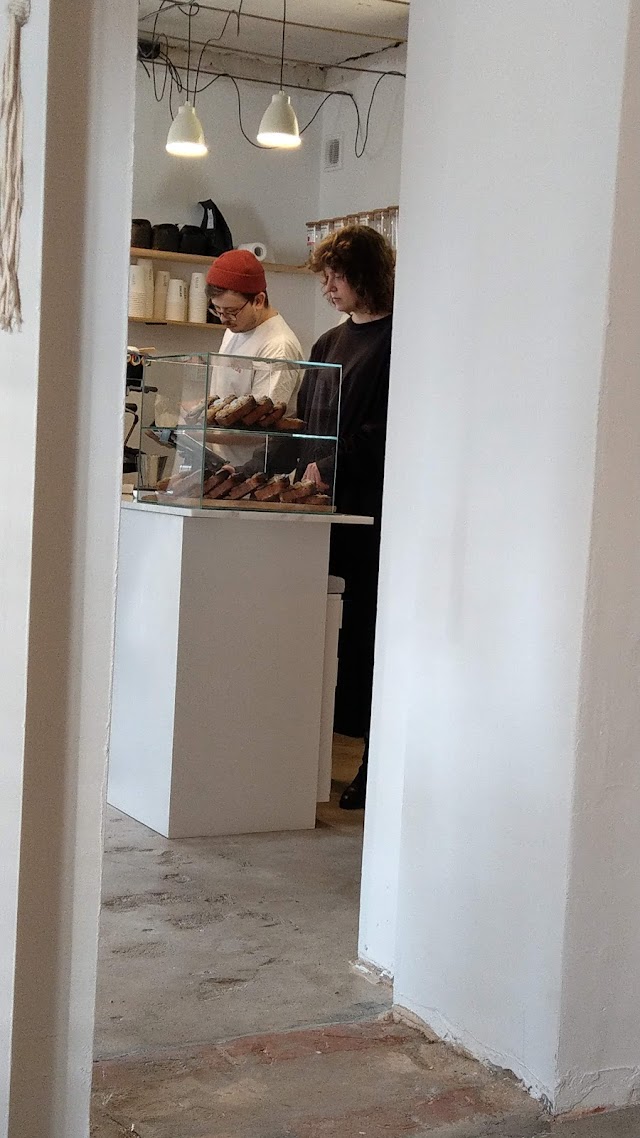 HAŁAS Vinyl+Coffee (Saska Kępa)
