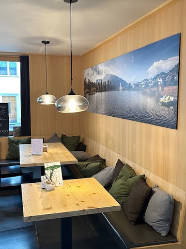 Cafe Bistro Romana