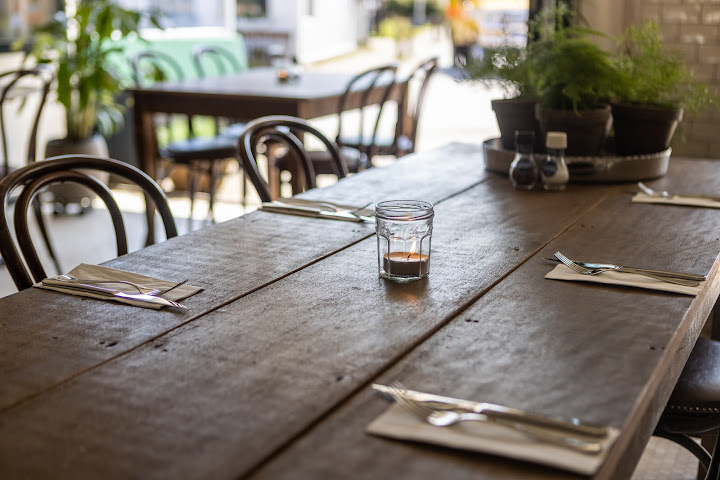 Bistro Pinot Grou by null