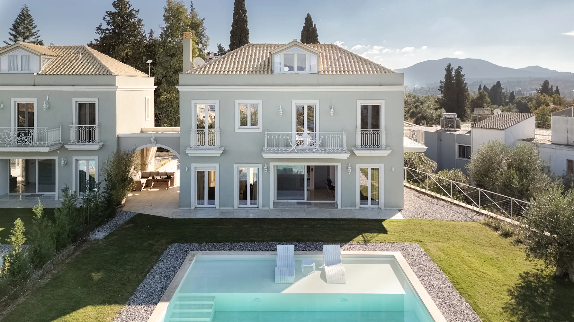 Zeta Luxury Villas