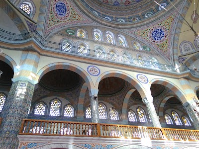 Photos of K&uuml;&ccedil;&uuml;kk&ouml;y Central Mosque