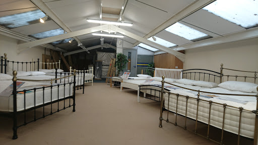 Brian Fox Carpets & Beds - Thumbnail