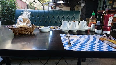 Photos of THE SHAKERS GASTRO BAR
