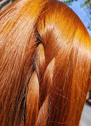 Photo n°4 de Annick et Laure Bourdin - Coiffeurs et Prothésistes capillaires à Montluçon (Magasin de perruques)