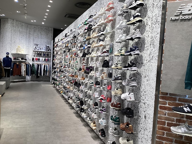 CNS 幕張新都心店