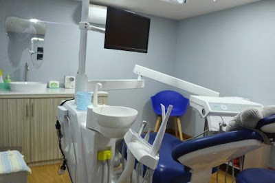 Photos of OralMax Dental Clinic