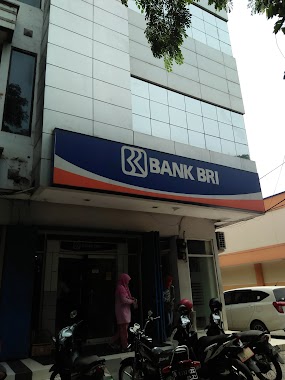 Bank BRI KCP Pasar Baru Tangerang, Author: Bebek Bakar Banyumas
