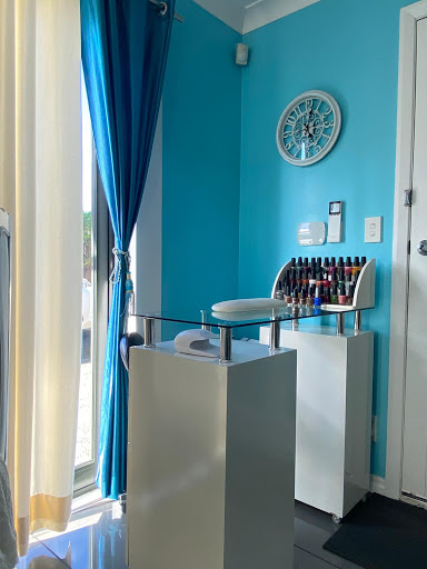 Adore Beauty Clinic - Thumbnail