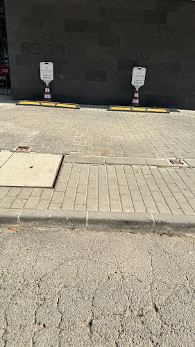 ж.к. Лозенец, ул. „Бунтовник“ 25, 1000 София