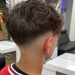 Photo n°22 de Excel Coiffure à Castelnaudary (Salon de coiffure)