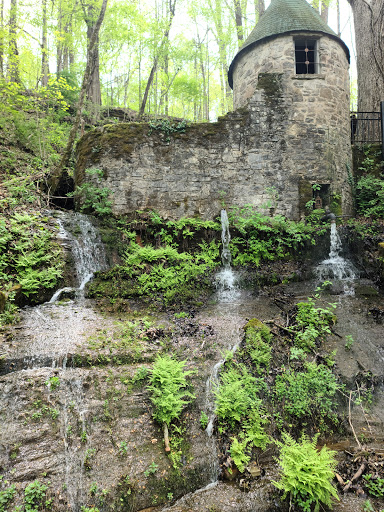 Spring Castle - Visual