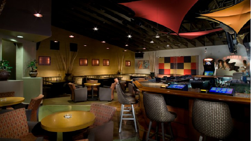 Bomas Bar & Grill Logo