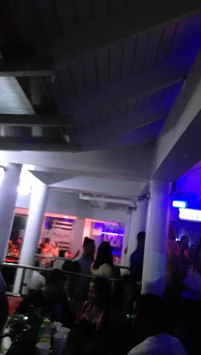Photos of Wendy Glass Club