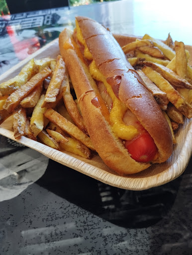 Photo 3 - Burger House Chimilin