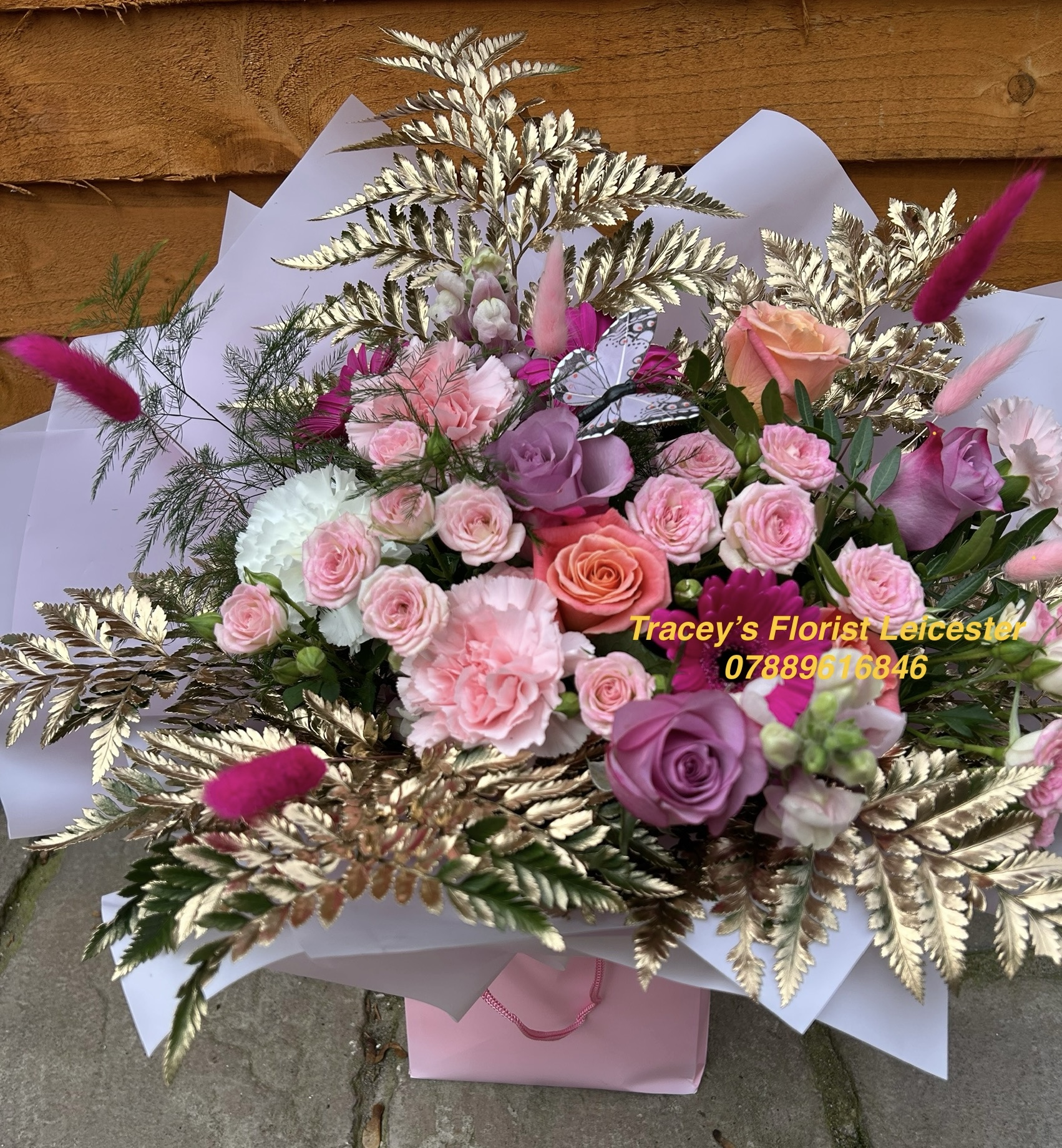 Tracey's Florist Leicester - Florists - photo 1