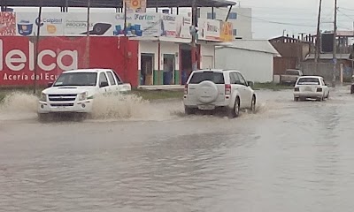 Photos of Comercial Chalo's