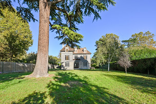 Photo n°9 de Maisons de Famille Immobilier Noisy-le-Roi - Agence Immobilière Plaine de Versailles à Noisy-le-Roi (Agence immobilière)
