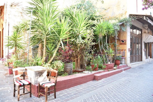 Mamouth Cafe Bar