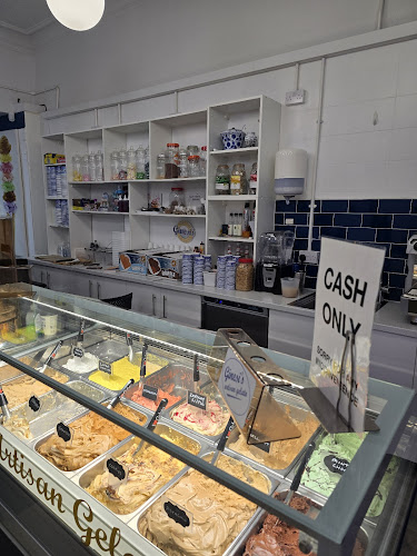 Ginesi’s Artisan Gelato