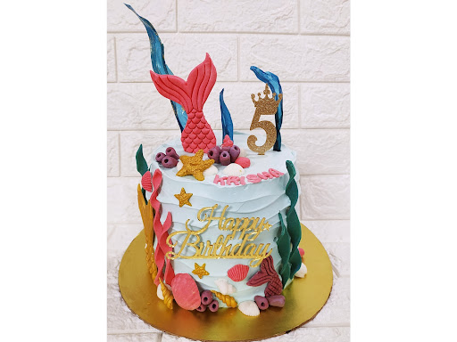 Mermaid theme cake post image