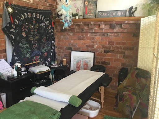 Moon Cocoon Wellness