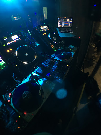 Know your Dj