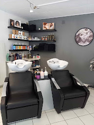 Photo n°15 de Nuances d'Auré à Beynac-et-Cazenac (Salon de coiffure)