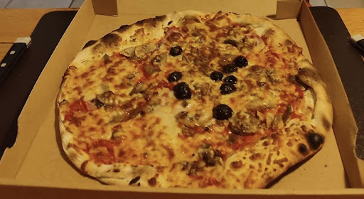 Photo 3 - Le Plazza Pizza