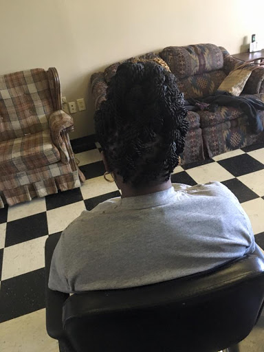 Beautiful African Hair Braiding Salon - Thumbnail