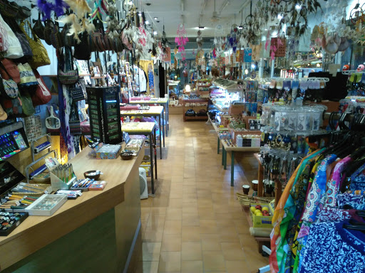 Om Souvenirs Gallery - Spain