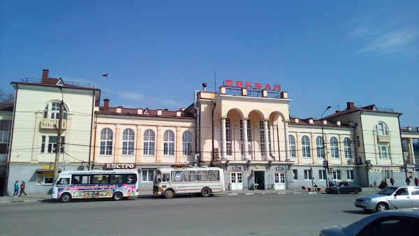 Таганрог бесплатный телефон. Таганрог станция Таганрог-пассажирский. Москатова 8 Таганрог. Таганрог 1 пассажирский. Вокзал Таганрог пассажирский.