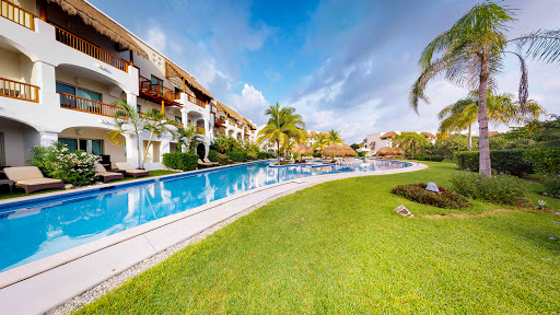 Valentin Imperial Riviera Maya