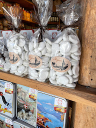 Photo n°18 de La Cheminée Megevanne à Megève (Cave à vins)