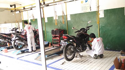 Photos of bengkel resmi sepeda motor honda AHASS 02049 MAJU JAYA