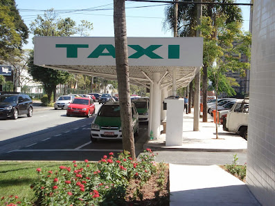 Foto 2 de Central Rádio Táxi Verde e Branco