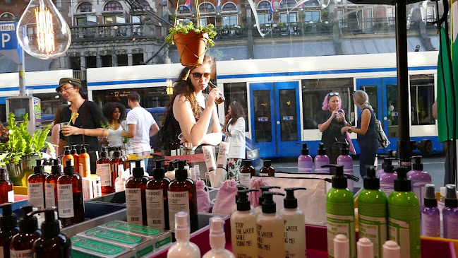 Beoordelingen van Kauf Dich Glücklich Amsterdam in Amsterdam - Kledingwinkel