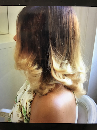 Photo n°20 de Louis Lorenzo à Tassin-la-Demi-Lune (Salon de coiffure)