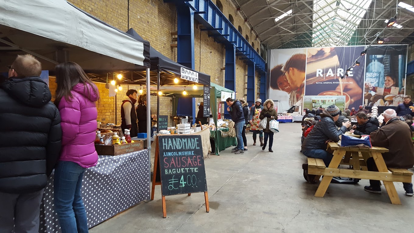 Discover the vibrant markets of Greenwich, London, offering vintage treasures, handmade crafts, fresh produce, and international street food. Explore the Best Markets in Greenwich for a delightful shopping and culinary experience.