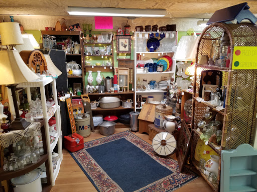 Metcalf Sisters Antiques - Thumbnail