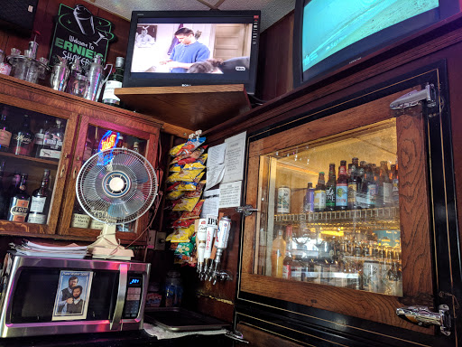 Ernie's - Visual
