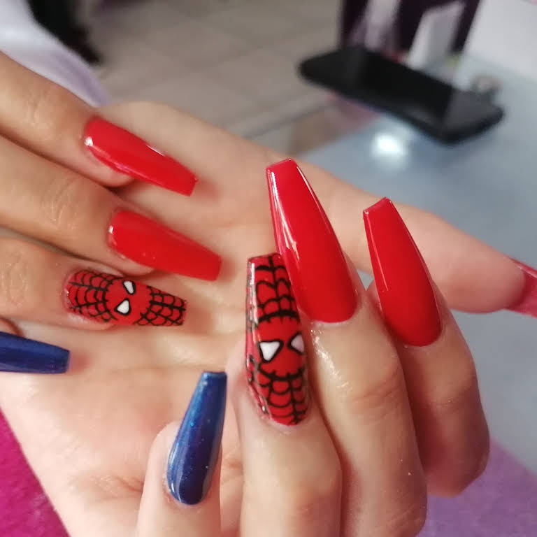 Compartir 55+ imagen diseños de uñas acrilicas de spiderman -  