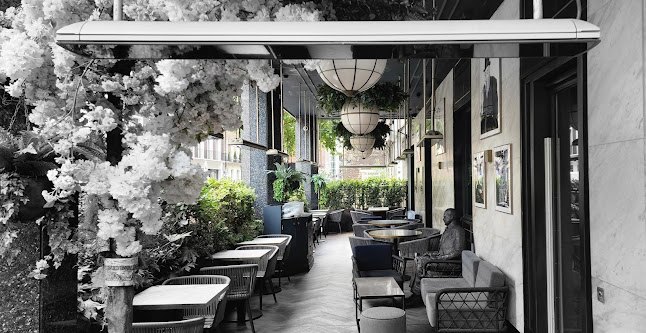The Churchill Bar & Terrace - Pub