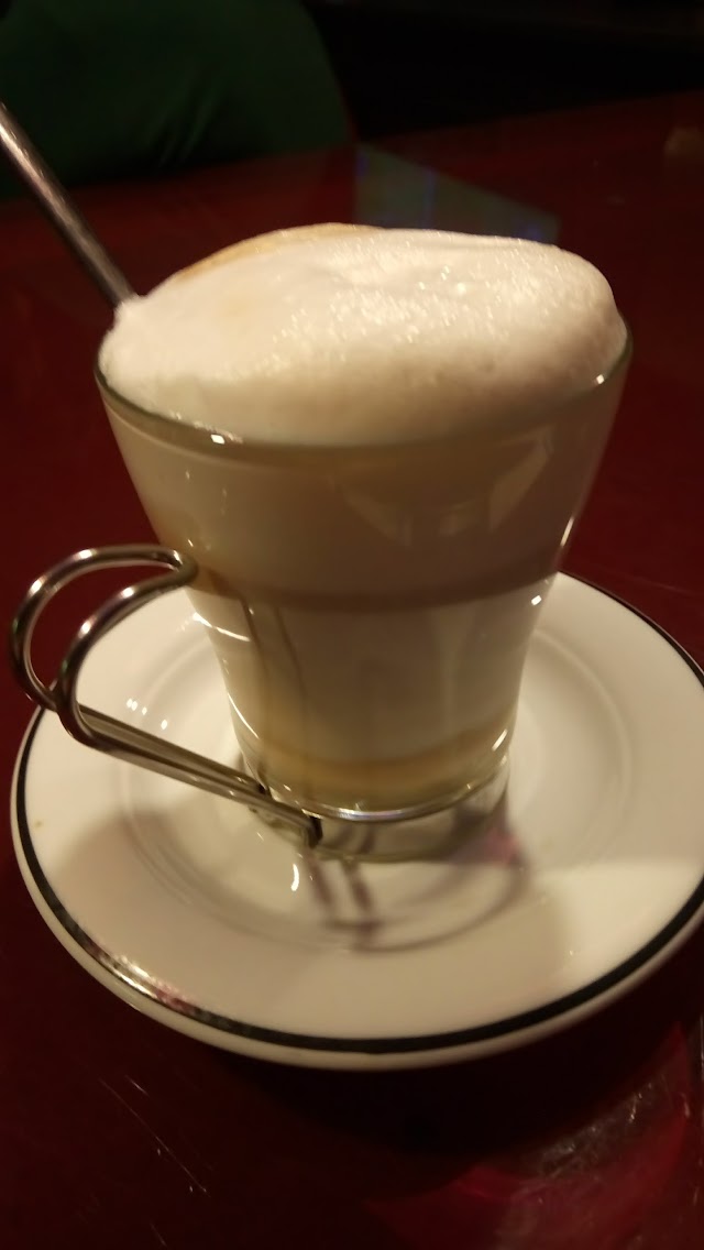 FIGARO CAFE