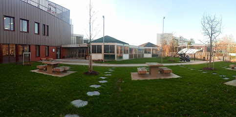 Training Center Of The Ville D'achères - Location De Salle