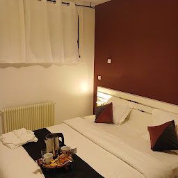 Photo n°15 de Paradis Hébergement. Paradis Chambre d'Hôtes. Hebergement tourisme professionnel (PHTP) à Tremblay-en-France (Chambre d'hôtes)