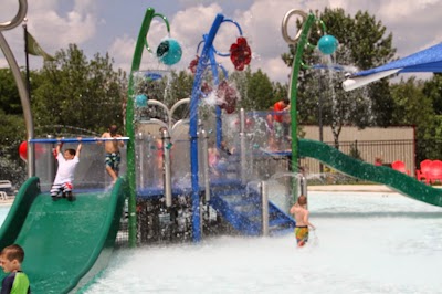 Splash Island Outdoor Pool - Oak Brook Park District